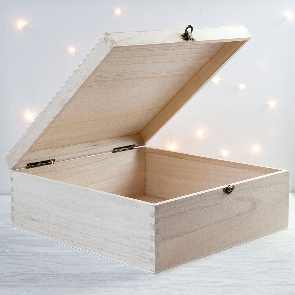 Personalised Christmas Eve Box With Snowflake Wreath - treat-republic