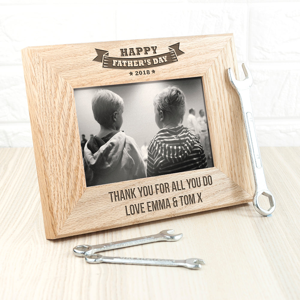 Wordsworth Collection Personalised Dad's Frame of Honour Oak Frame - treat-republic